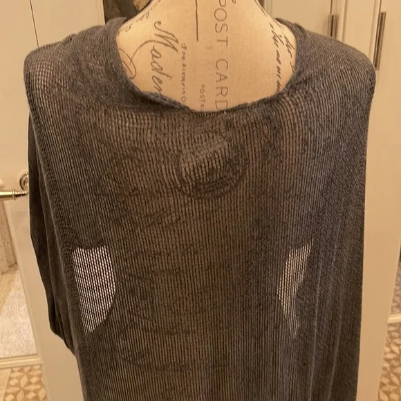 Free People One Size Gray Drapey Wrap/Shawl Drop Sholder Mixed Fabric EU… - Picture 4 of 6